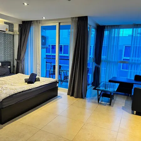 Centara Avenue Residences Studio Room 8Th Floor Smart Tv